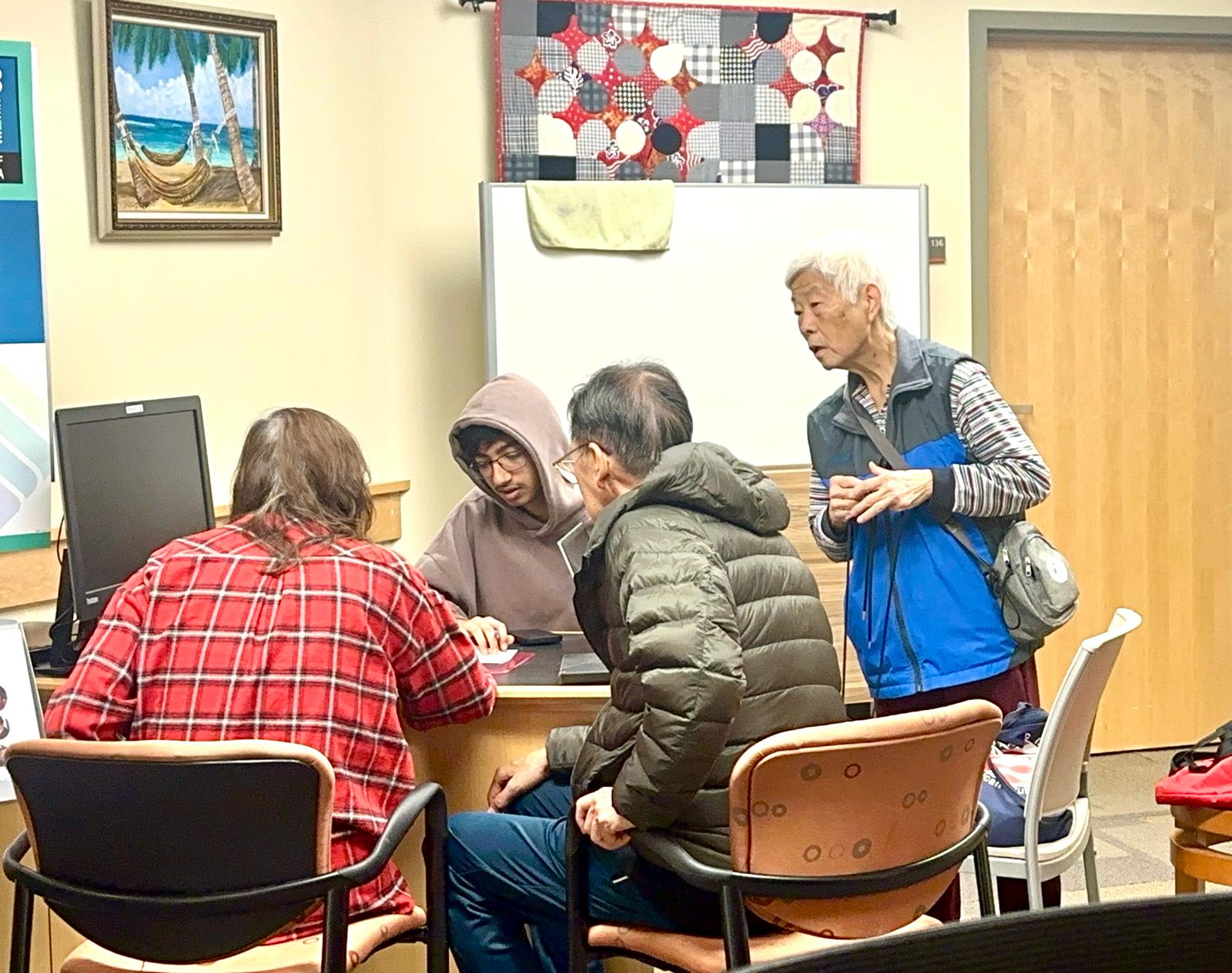 SeniorIT team Teaching Senior